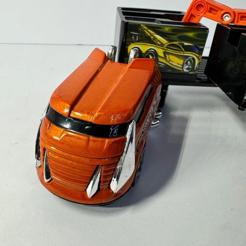 Hot Wheels Auto Repo Semi Truck Hauler Orange‎ Black 2002 Mattel J6518 Crane Toy